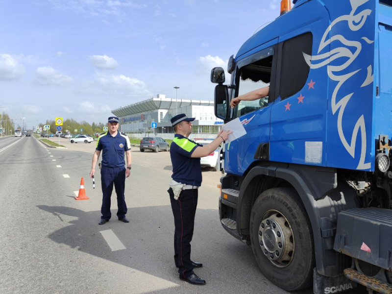 Дорожные полицейские в Рузе привлекли к ответственности 74 водителя грузовиков Новости Рузы 