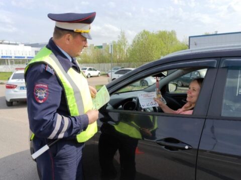 В машине ребенок: полицейские напомнили жителям Рузы, как безопасно перевозить детей Новости Рузы 